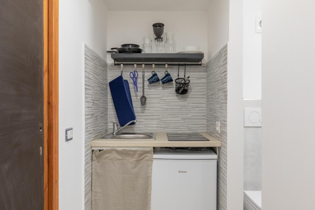 Iflat Small Studio In The Heart Of Trastevere Rome Exterior photo