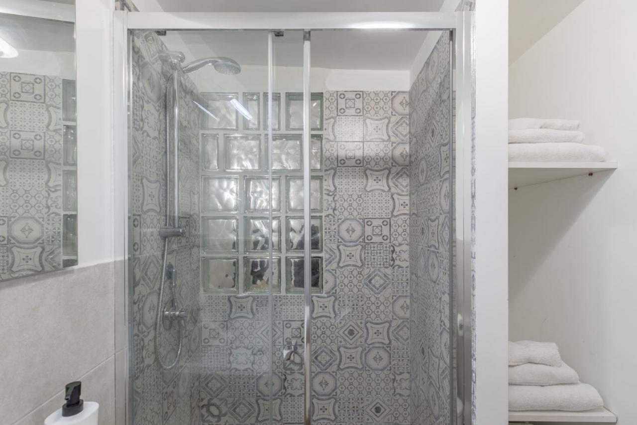 Iflat Small Studio In The Heart Of Trastevere Rome Exterior photo