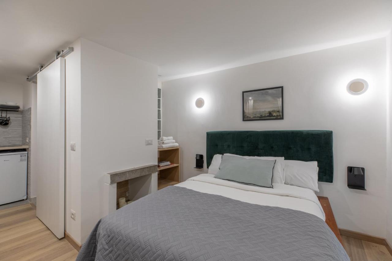 Iflat Small Studio In The Heart Of Trastevere Rome Exterior photo