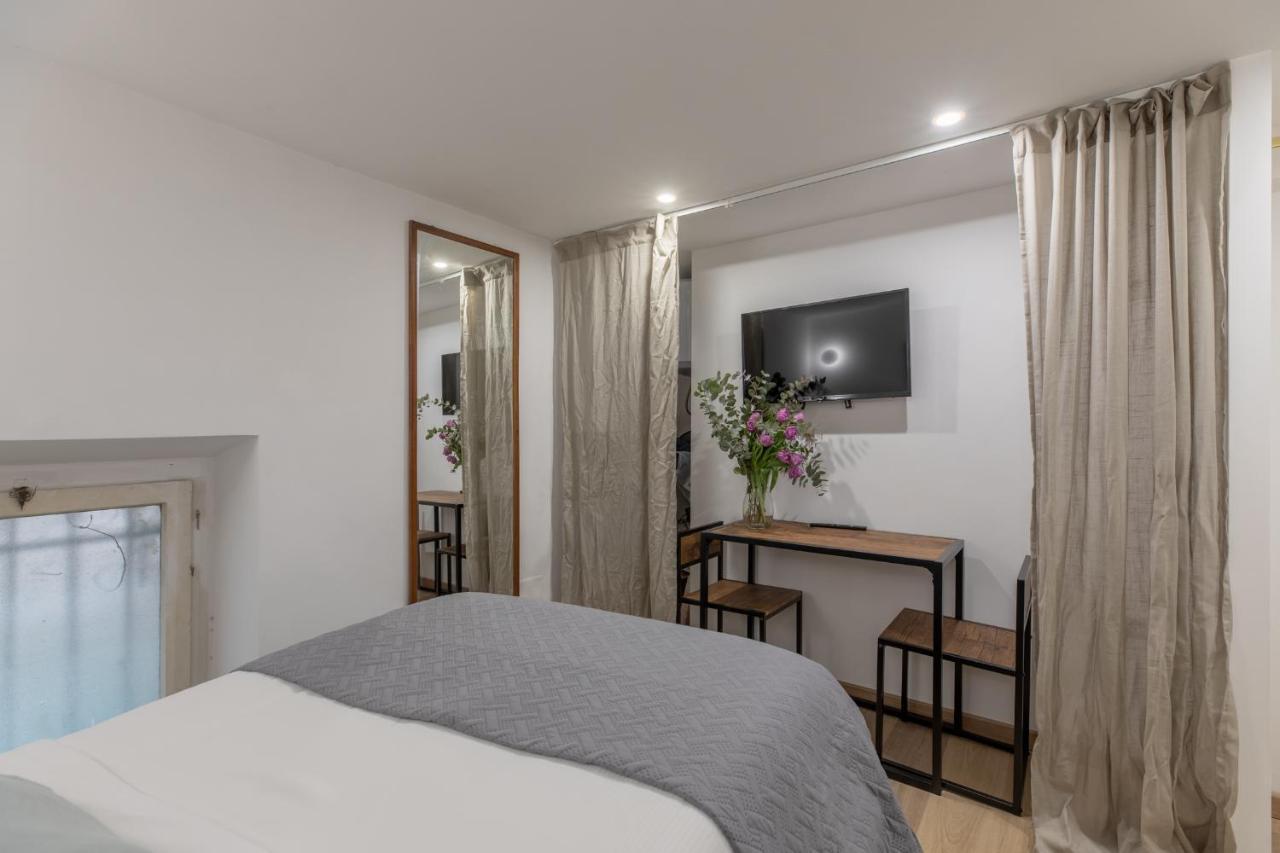 Iflat Small Studio In The Heart Of Trastevere Rome Exterior photo